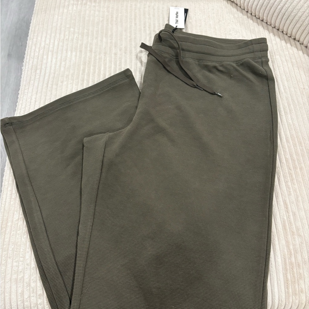 Aritzia wafflex pants